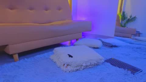 jadee__ online show from October 30, 2025, 1:51 am