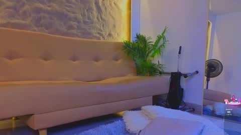 jadee__ online show from November 27, 2025, 3:08 am