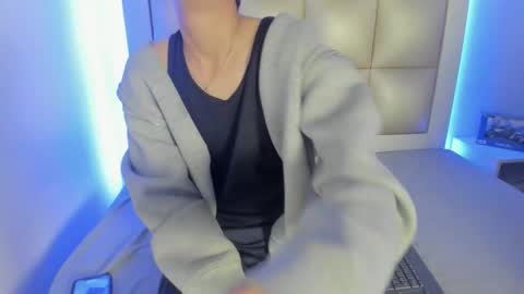 Snapshot of jadeestudios chatting on January 9, 2026, 8:28 am jadeestudios online show from January 9, 2026, 8:28 am