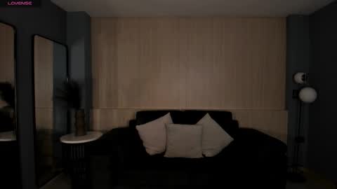 JADE EVANS online show from November 16, 2025, 11:38 am