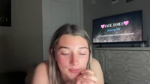 Snapshot of jadejamessecret chatting on June 20, 2026, 3:09 am Jade james online show from June 20, 2026, 3:09 am