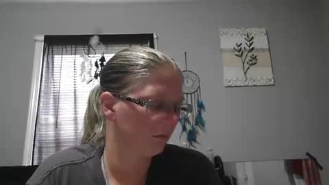 JadeLuv online show from November 1, 2025, 5:26 pm