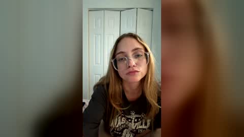 Snapshot of jademonroe0522 chatting on April 25, 2026, 3:20 pm jademonroe0522 online show from April 25, 2026, 3:20 pm