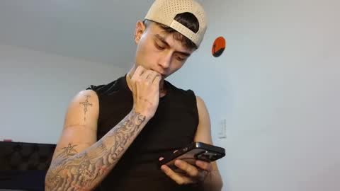 Snapshot of jaico_santos1 chatting on February 15, 2026, 11:23 pm Jaico online show from February 15, 2026, 11:23 pm