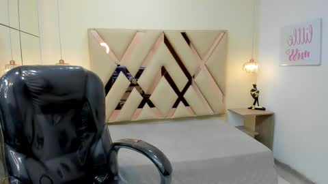 JAKE online show from February 5, 2026, 8:35 pm