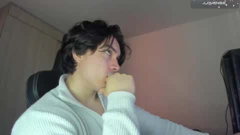 Snapshot of jake_murphy chatting on December 10, 2024, 7:43 pm jake_murphy online show from December 10, 2024, 7:43 pm