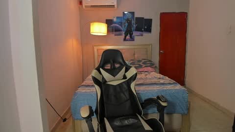 Snapshot of jake_pons chatting on December 2, 2024, 2:42 am Jake Pons online show from December 2, 2024, 2:42 am