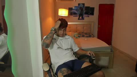 Snapshot of jake_pons chatting on December 15, 2024, 2:41 am Jake Pons online show from December 15, 2024, 2:41 am