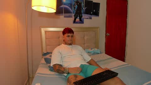 Snapshot of jake_pons chatting on December 17, 2024, 5:29 am Jake Pons online show from December 17, 2024, 5:29 am