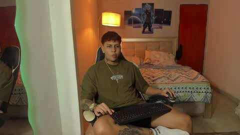 Snapshot of jake_pons chatting on January 21, 2025, 9:57 am Jake Pons online show from January 21, 2025, 9:57 am