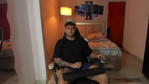 Snapshot of jake_pons chatting on January 29, 2025, 3:04 pm Jake Pons online show from January 29, 2025, 3:04 pm