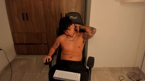 Snapshot of jake_pons chatting on November 13, 2025, 10:58 am Jake Pons online show from November 13, 2025, 10:58 am