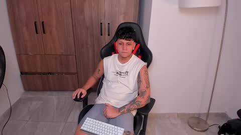 Snapshot of jake_pons chatting on November 27, 2025, 11:23 am Jake Pons online show from November 27, 2025, 11:23 am