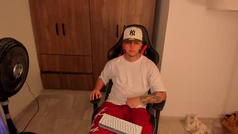 Snapshot of jake_pons chatting on January 9, 2026, 10:18 am Jake Pons online show from January 9, 2026, 10:18 am