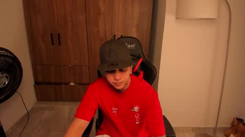 Snapshot of jake_pons chatting on February 2, 2026, 5:28 am Jake Pons online show from February 2, 2026, 5:28 am