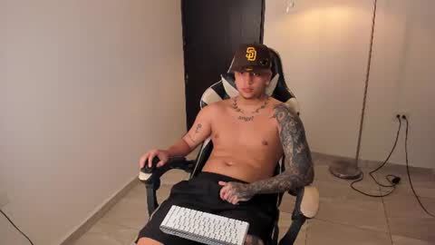 Snapshot of jake_pons chatting on July 4, 2026, 4:57 pm Jake Pons online show from July 4, 2026, 4:57 pm