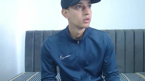 Hi guys im new 3 online show from January 10, 2026, 3:14 pm