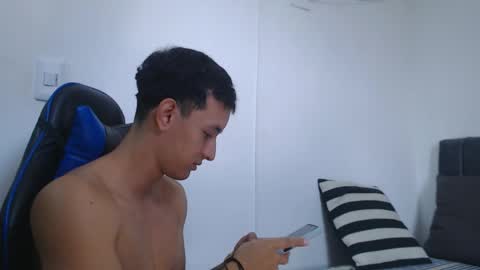 Hi guys im new 3 online show from February 14, 2026, 5:53 pm