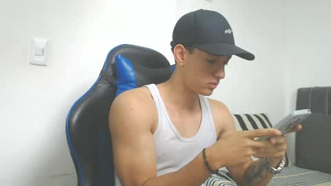 Hi guys im new 3 online show from April 8, 2026, 3:56 pm