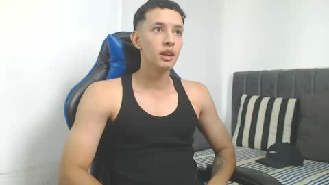 Hi guys im new 3 online show from April 16, 2026, 9:39 pm