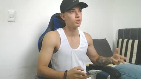 Snapshot of jake_shadow14 chatting on June 19, 2026, 3:16 pm Hi guys im new 3 online show from June 19, 2026, 3:16 pm