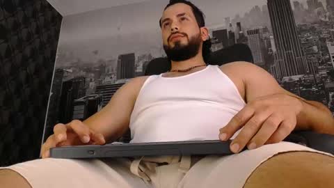 JakeSkye online show from September 19, 2025, 1:29 am