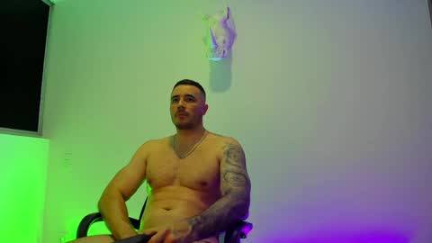 jakestone_1 online show from April 11, 2026, 9:52 pm