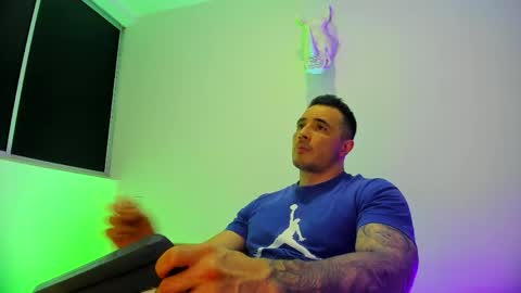 jakestone_1 online show from April 21, 2026, 1:42 am