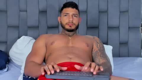 Snapshot of jaketayler10 chatting on February 11, 2025, 1:10 am my name is sebas If you come here dont hesitate to say hello Im a guy who really likes having conversations and having hot online show from February 11, 2025, 1:10 am