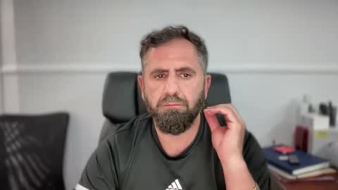 jam0786 online show from November 14, 2025, 3:27 am