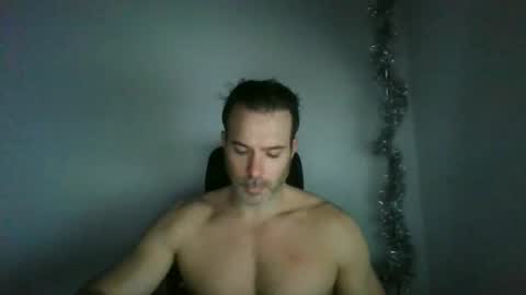 Snapshot of jam3s5959 chatting on December 15, 2024, 2:08 am jam3s5959 online show from December 15, 2024, 2:08 am