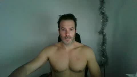 Snapshot of jam3s5959 chatting on January 13, 2025, 11:08 am jam3s5959 online show from January 13, 2025, 11:08 am