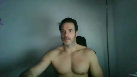 Snapshot of jam3s5959 chatting on February 9, 2025, 9:28 pm jam3s5959 online show from February 9, 2025, 9:28 pm