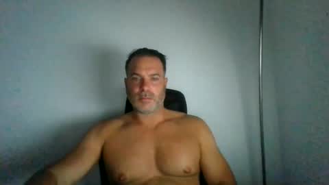 Snapshot of jam3s5959 chatting on August 4, 2026, 11:24 am jam3s5959 online show from August 4, 2026, 11:24 am