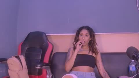 Snapshot of jamaicanbabex chatting on December 5, 2024, 12:55 pm jamaicanbabex online show from December 5, 2024, 12:55 pm