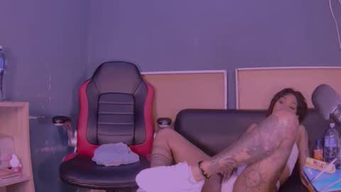 Snapshot of jamaicanbabex chatting on January 19, 2025, 1:22 pm jamaicanbabex online show from January 19, 2025, 1:22 pm