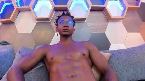   online show from March 9, 2025, 10:52 pm