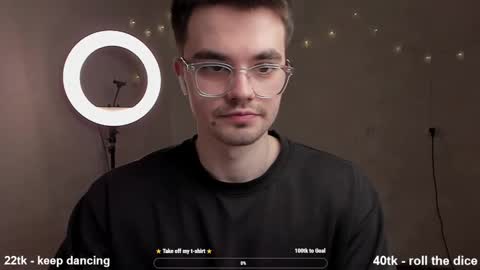 Hey there Im Jame online show from March 1, 2025, 12:07 am