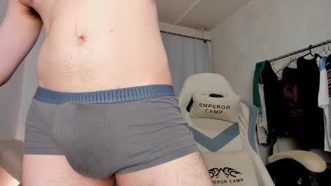Snapshot of jame_flow chatting on June 4, 2026, 5:41 pm Hey there Im Jame online show from June 4, 2026, 5:41 pm