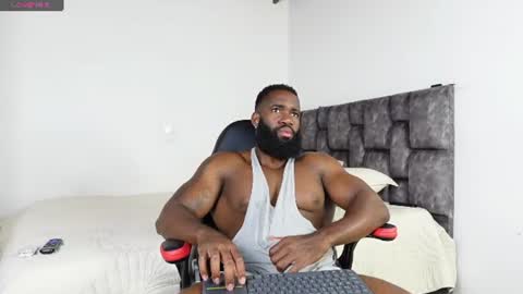 Snapshot of james_bbcmuscle chatting on June 19, 2026, 12:59 am James BBC online show from June 19, 2026, 12:59 am