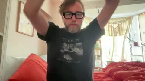 jamesbulleit online show from May 1, 2026, 6:23 pm