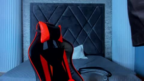 Snapshot of jamesgolden_ chatting on March 4, 2025, 2:32 pm jamesgolden_ online show from March 4, 2025, 2:32 pm