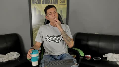 Snapshot of jamesinked_ chatting on December 7, 2024, 10:06 pm Jamesinked  online show from December 7, 2024, 10:06 pm