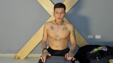 Snapshot of jamesinked_ chatting on December 10, 2024, 10:26 pm Jamesinked  online show from December 10, 2024, 10:26 pm