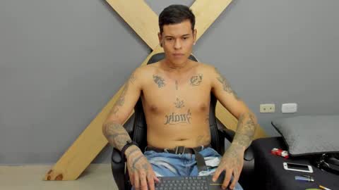 Snapshot of jamesinked_ chatting on December 13, 2024, 6:49 pm Jamesinked  online show from December 13, 2024, 6:49 pm