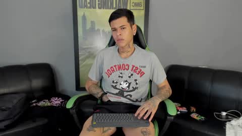 Snapshot of jamesinked_ chatting on December 15, 2024, 3:53 pm Jamesinked  online show from December 15, 2024, 3:53 pm