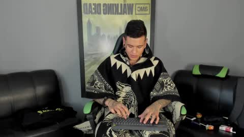 Snapshot of jamesinked_ chatting on December 30, 2024, 7:21 pm Jamesinked  online show from December 30, 2024, 7:21 pm