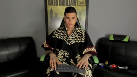 Snapshot of jamesinked_ chatting on January 3, 2025, 6:33 am Jamesinked  online show from January 3, 2025, 6:33 am