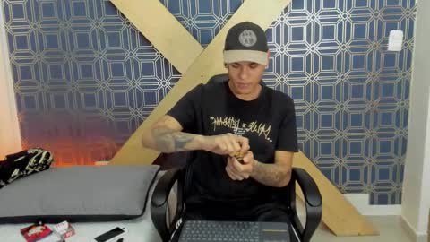 Snapshot of jamesinked_ chatting on January 9, 2025, 4:17 pm Jamesinked  online show from January 9, 2025, 4:17 pm