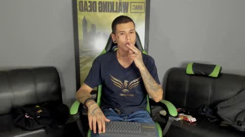 Snapshot of jamesinked_ chatting on January 12, 2025, 2:24 am Jamesinked  online show from January 12, 2025, 2:24 am